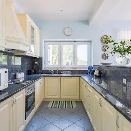 Apartman Waterfront Oasis-1 By Interhome Mali Ston